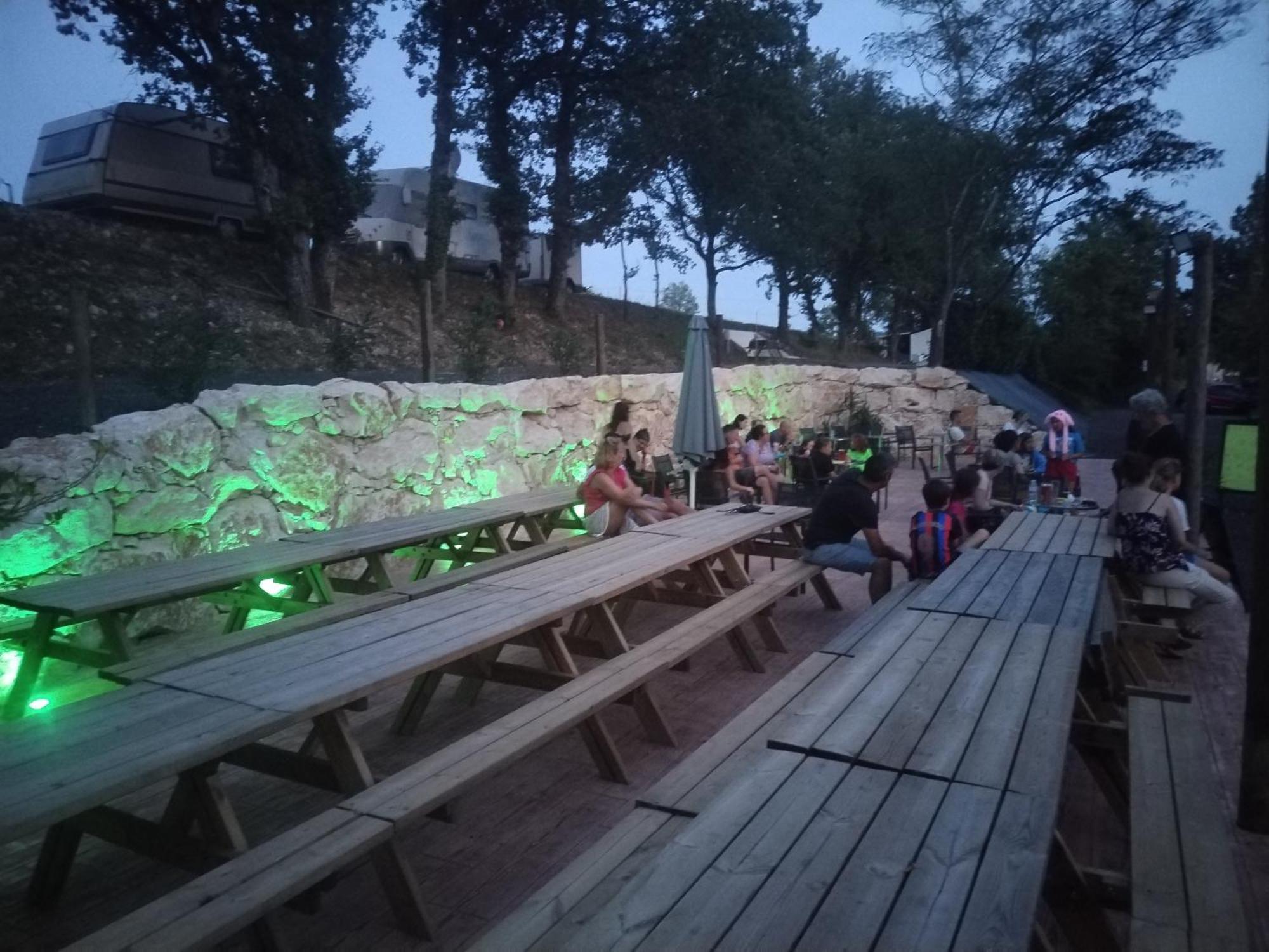 Camping Nature Le Valenty Mobil-Home-Dordogne Panoramique Clim Piscine Soturac Esterno foto